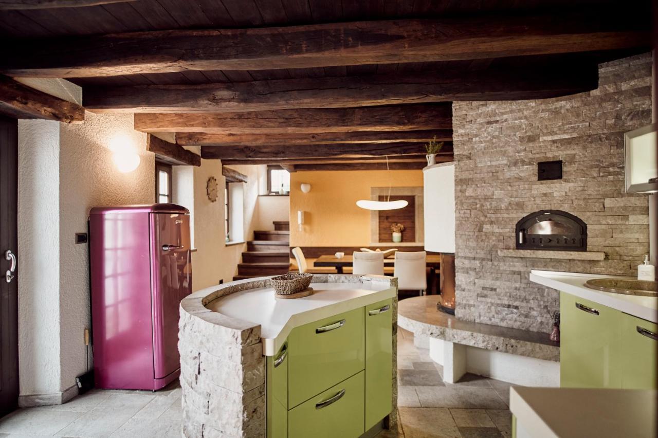 Tmbin's Barn - Nature, Horses, Family Holiday home *